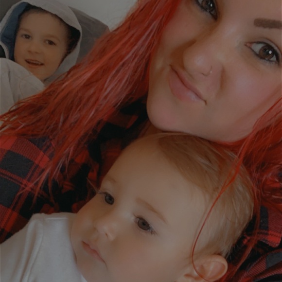 Meet your Posher, Joanna - Picture 3 of 3